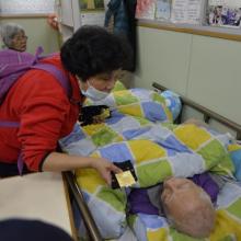 全城襪襪送長者